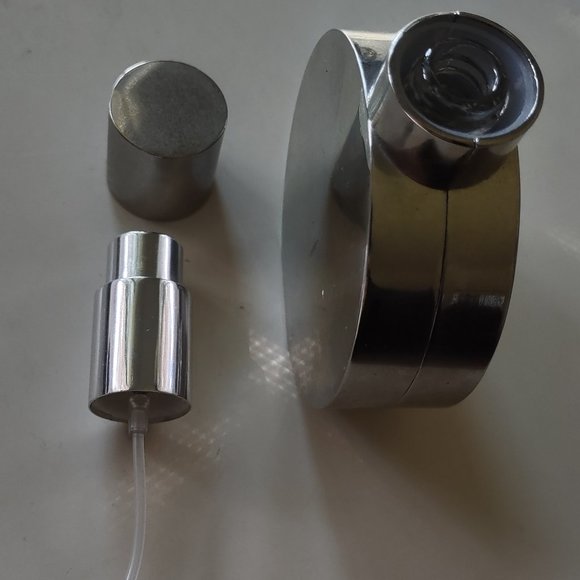 Vintage Saks Fifth Avenue Silver Tone Flask Atomizer for Fragrances - Picture 11 of 13